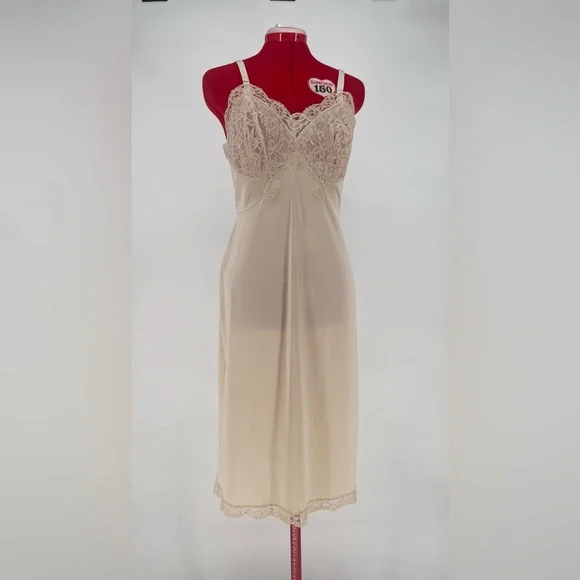 Gorgeous Artemis Mid Century Pale Nude Nylon Full Slip Lacey Bust Overlay - Picture 5 of 12